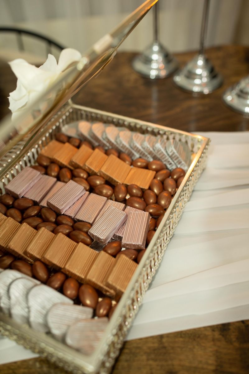 Source for Delicate Smoked Oak Brown Palette